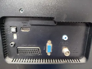 Televisión Philips Negra.