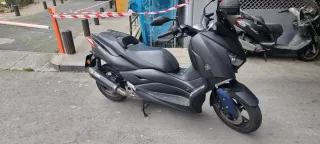 Yamaha XMAX 300