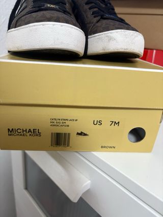 Zapatillas Michael Kors Marrones y Doradas