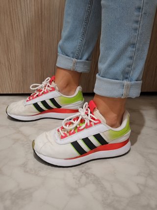 Zapatillas Adidas Blancas y Verdes