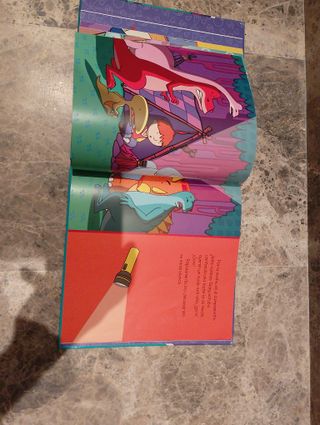 Harry y su cubo de dinosaurios. ¡Vamos de acamp...