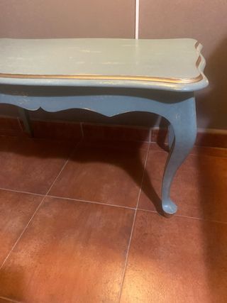 Mesa auxiliar pequeña estilo vintage