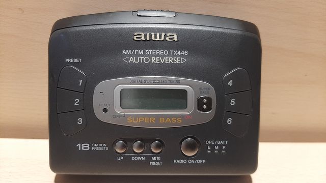 Walkman Radio Casete Aiwa TX-446 AM/FM