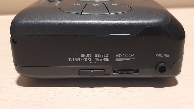 Walkman Radio Casete Aiwa TX-446 AM/FM