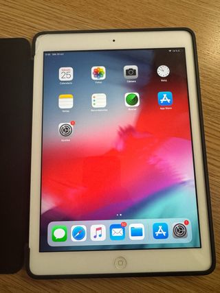 Apple iPad Air 16GB Plata