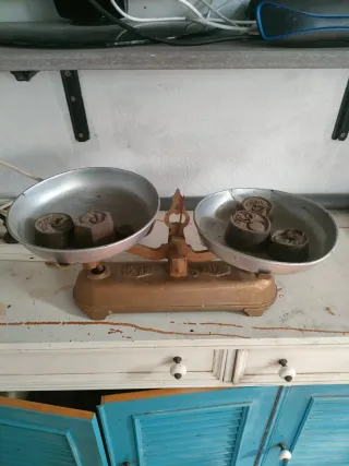 Balanza antigua de cocina