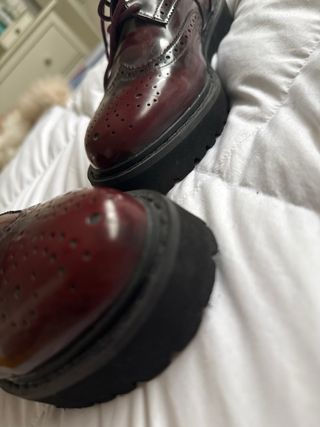 Zapatos Oxford granate Nuevos