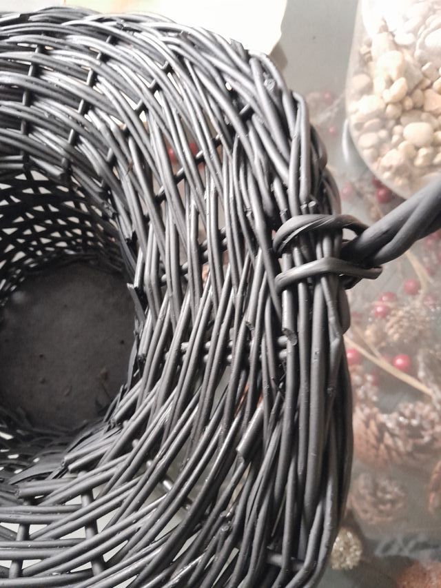 Cesta Mimbre Negra Asa Grande