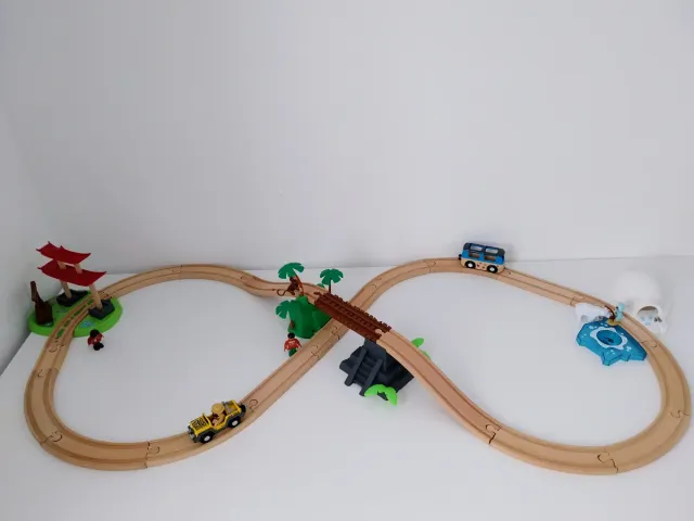 Set de tren. Viaje por el mundo. Playtive. Junior.