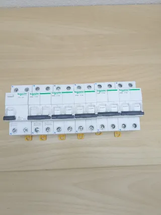 Lote diferencial automáticos Schneider