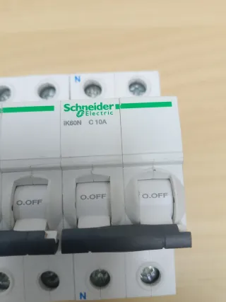 Lote diferencial automáticos Schneider