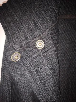 Chaqueta negra de punto