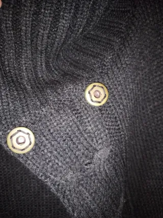 Chaqueta negra de punto