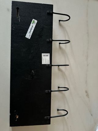 Perchero de madera y metal