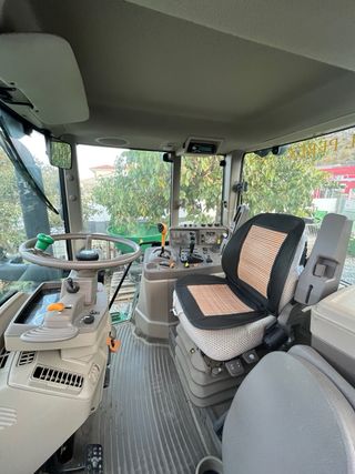 Tractor John Deere 6145M