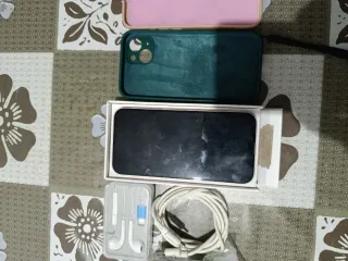 iPhone 13 nero + accessori