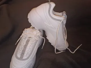 Deportivas blancas mujer