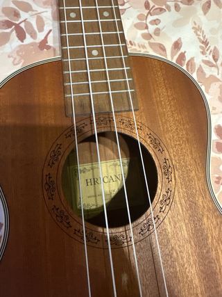 Ukelele Hricane UK-28 Concierto
