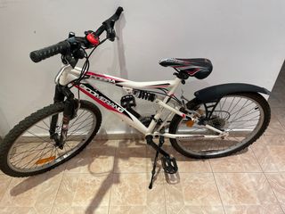 Bicicleta Montaña Cobra Boomerang rueda y cadena
