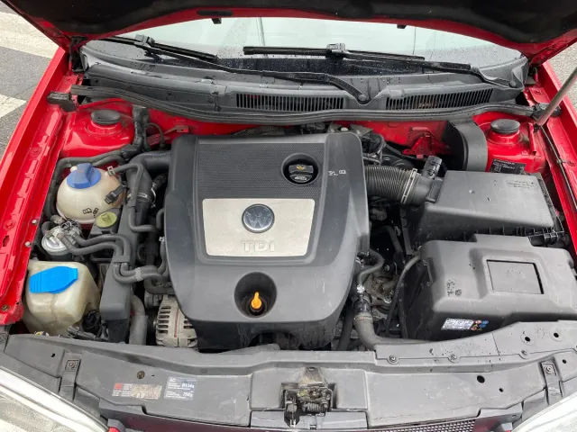 Volkswagen Golf 2003