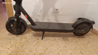 Patinete Eléctrico Xiaomi Lite 4 nuevo tiene 2mese