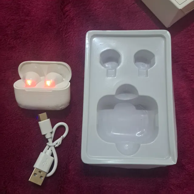 Auriculares inalámbricos blancos