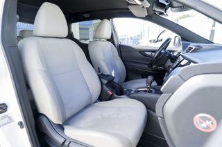 Nissan Qashqai   1.6dCi TEKNA 4x2 XTRONIC Alcantara