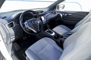 Nissan Qashqai   1.6dCi TEKNA 4x2 XTRONIC Alcantara