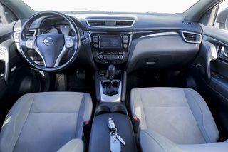 Nissan Qashqai   1.6dCi TEKNA 4x2 XTRONIC Alcantara