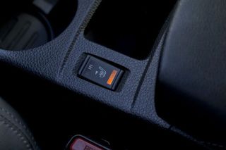 Nissan Qashqai   1.6dCi TEKNA 4x2 XTRONIC Alcantara