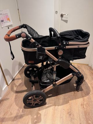 Carrito de bebé negro