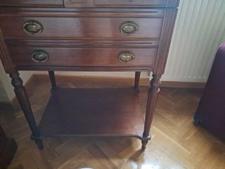 Mueble auxiliar de madera