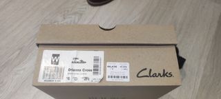 Sandalias negras Clarks Orianna Cross