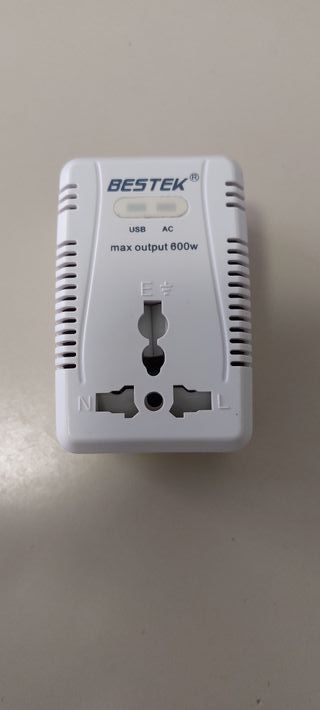 Adaptador Universal BESTEK USB AC