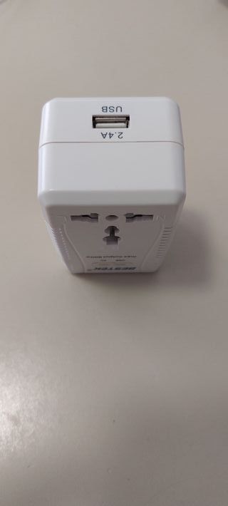 Adaptador Universal BESTEK USB AC