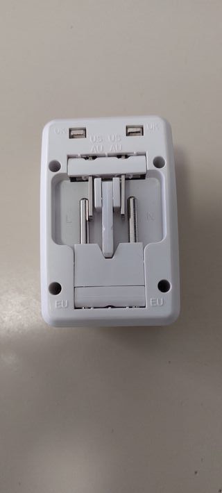 Adaptador Universal BESTEK USB AC