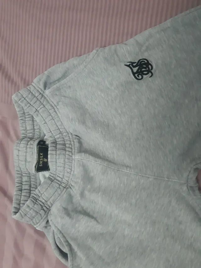 Pantalón chándal gris talla S