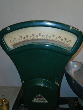 Balanza antigua de precisión Ed. Schmitt