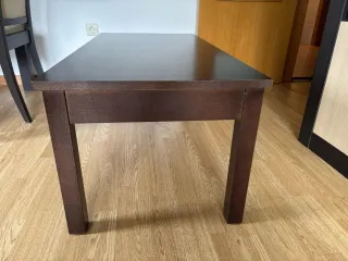 Mesa de centro de salón de madera