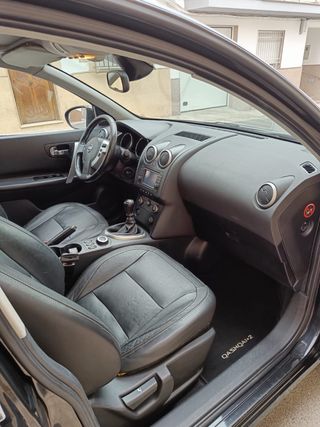 Nissan Qashqai+2 2009