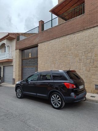 Nissan Qashqai+2 2009