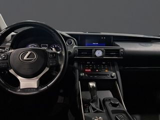 Lexus IS 2.5 300h Business