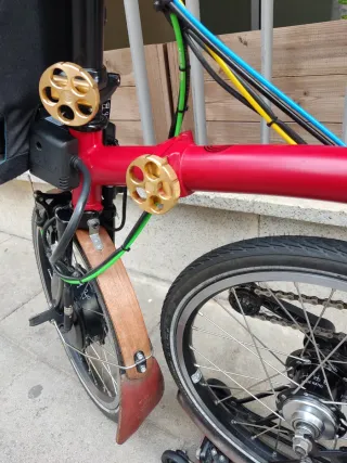 Brompton Eléctrica Roja