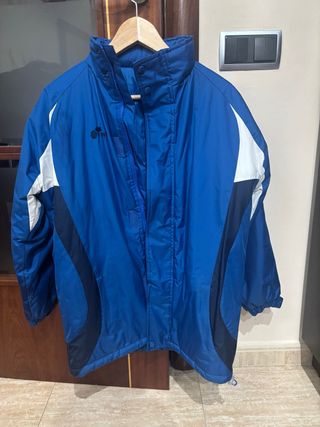 chaqueta para nieve o frío azul y blanco