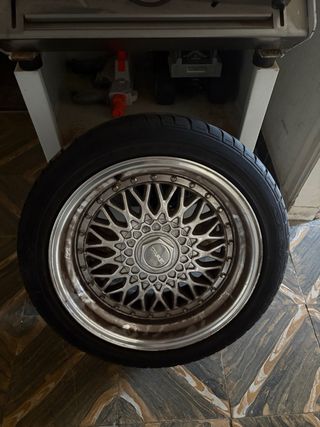 4 Llantas DARE en buen estado