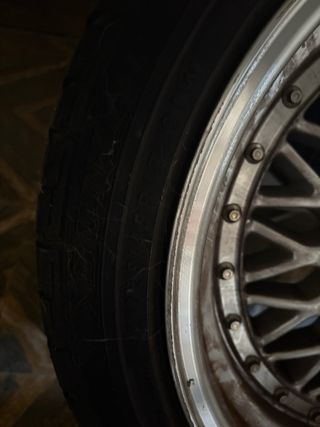 4 Llantas DARE en buen estado