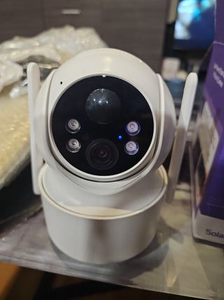 Cámara Solar PTZ Inalámbrica