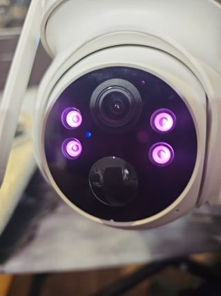 Cámara Solar PTZ Inalámbrica