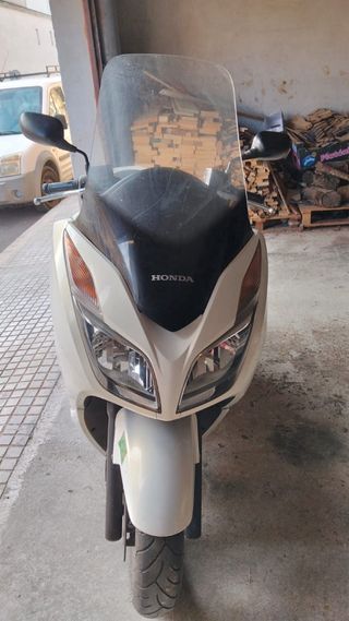 Honda Forza 300cc