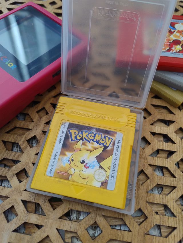 Pokémon Amarillo ORIGINAL Game Boy DMG-APSS-ESP